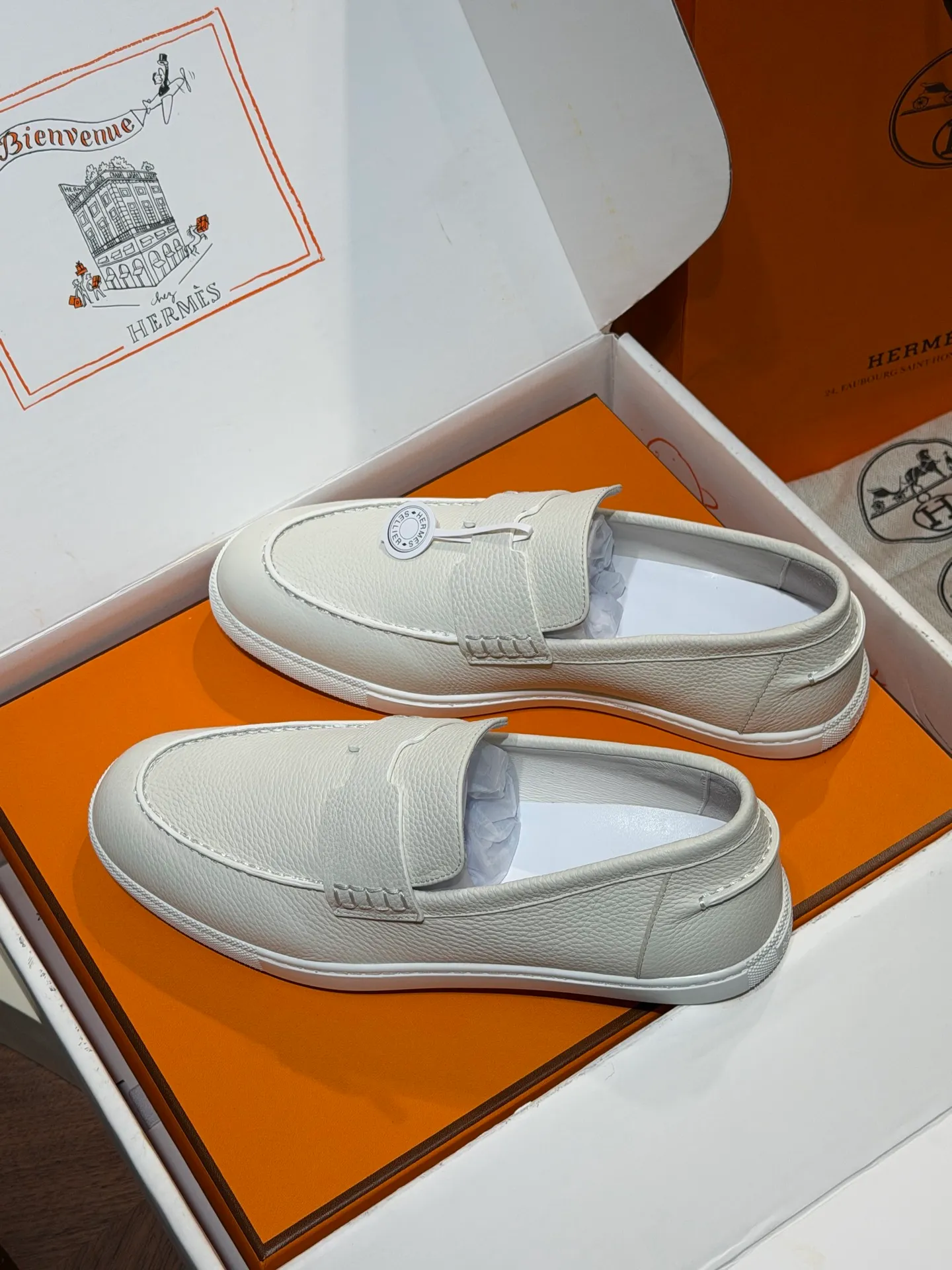 【HERMES】Top P:800💰-Size: 39-44 (38.45. Customized) H Home Freesstyle Men's Loafers Calfskin and Epsom Heritage calfskin high-top sports shoes, the soles are decorated with saddle stud buckle patterns, creating a modern urban style. Imported cowhide + cowhide lining + customized TPU outsole.